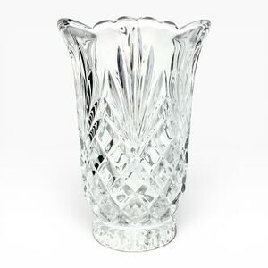 Vintage Tulip Flared Scalloped Footed Crystal Vase 6 3/4” Fan & Cross-Cross Cuts